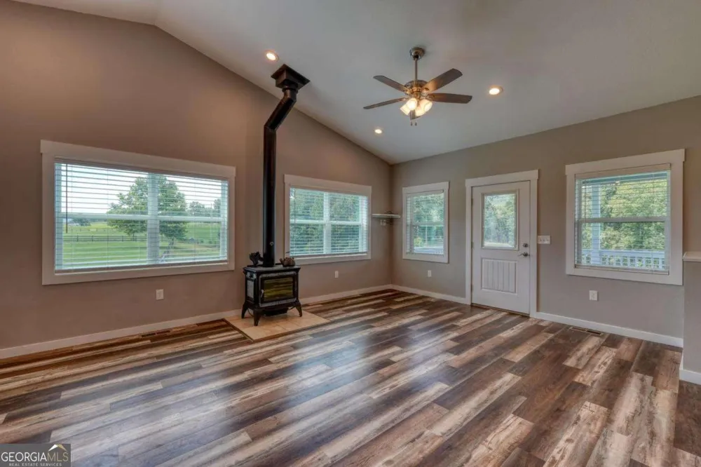 192 Flowers DR Blairsville, GA 30512