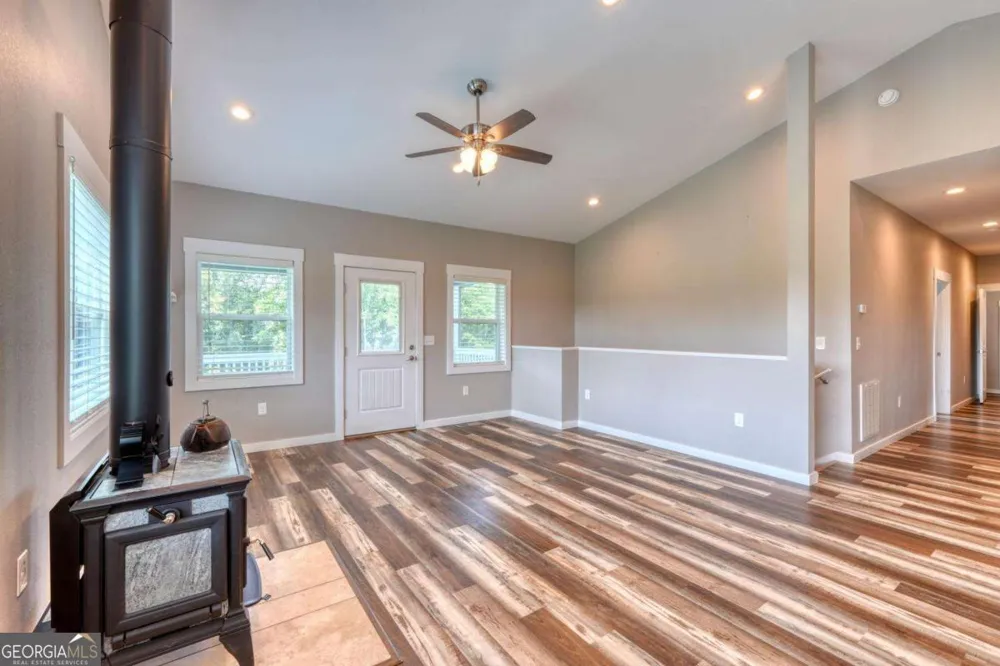 192 Flowers DR Blairsville, GA 30512