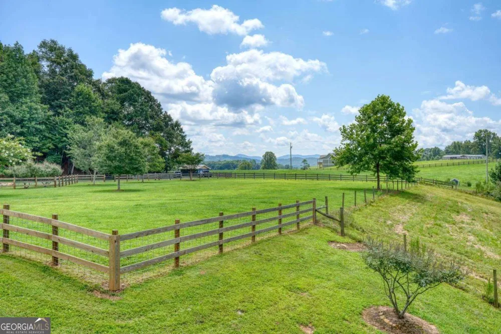 192 Flowers DR Blairsville, GA 30512
