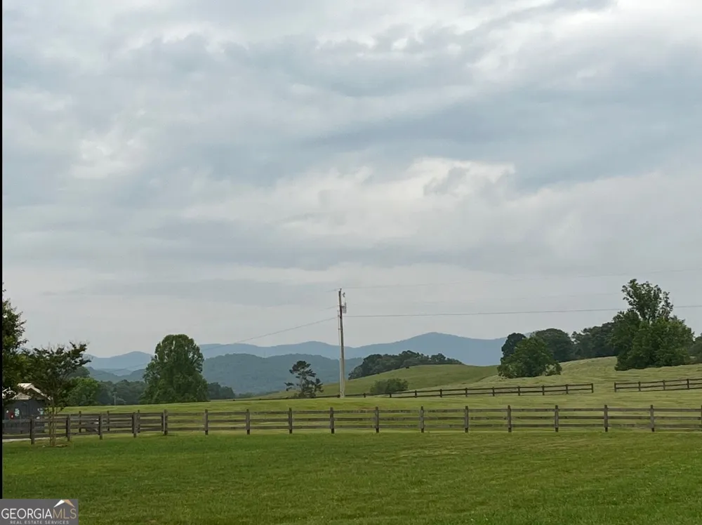192 Flowers DR Blairsville, GA 30512