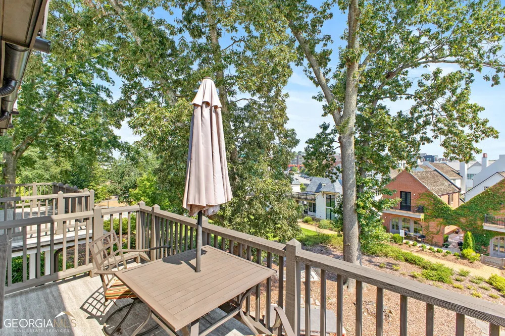 110 Glasgow LN Fayetteville, GA 30214