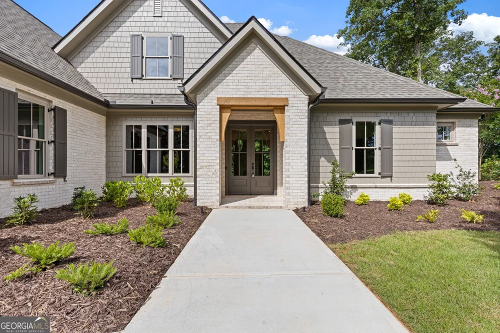 5416 Planting Field LN Flowery Branch, GA 30542