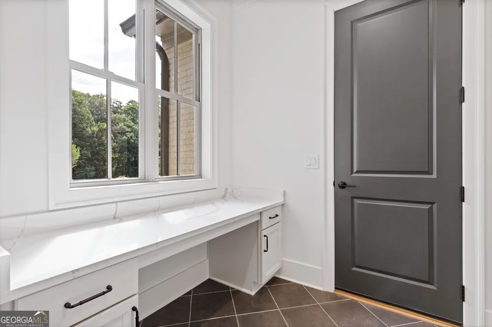 5416 Planting Field LN Flowery Branch, GA 30542