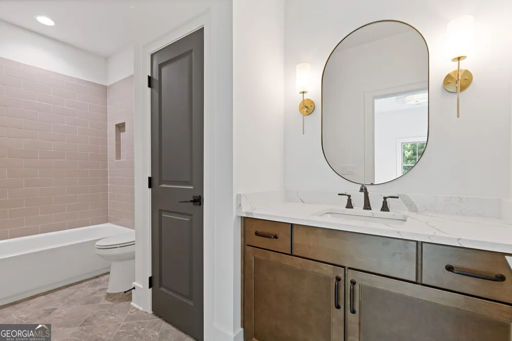 5416 Planting Field LN Flowery Branch, GA 30542