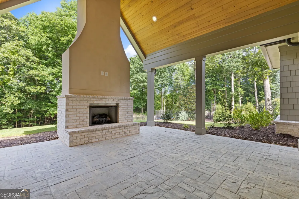 5416 Planting Field LN Flowery Branch, GA 30542
