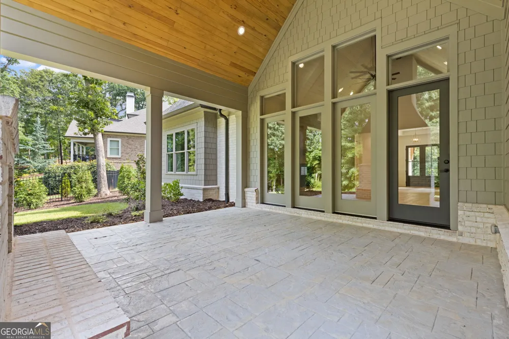 5416 Planting Field LN Flowery Branch, GA 30542