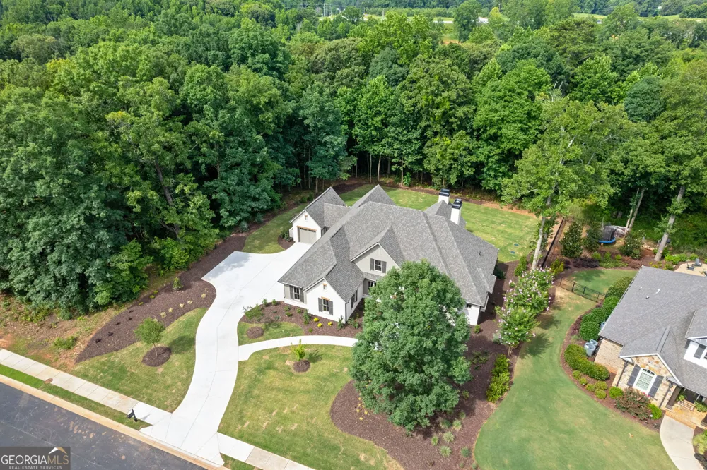 5416 Planting Field LN Flowery Branch, GA 30542