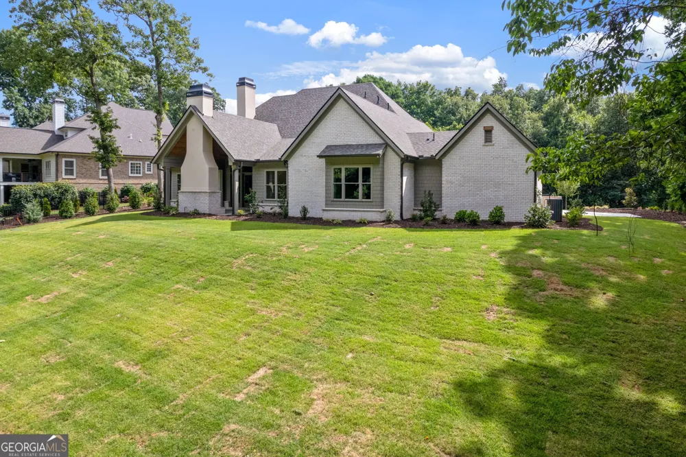 5416 Planting Field LN Flowery Branch, GA 30542