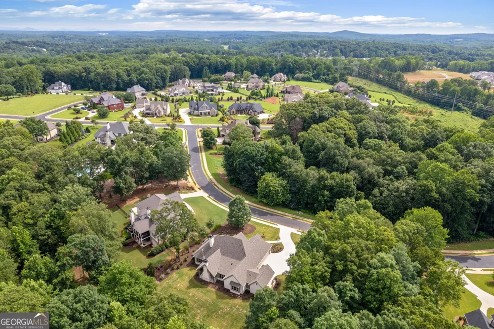 5416 Planting Field LN Flowery Branch, GA 30542