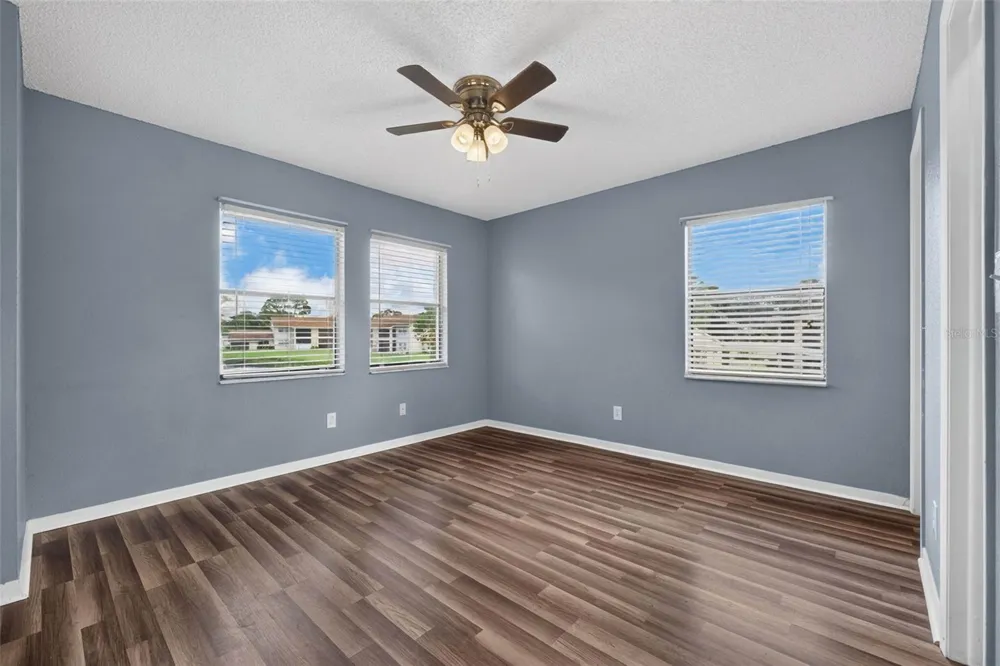 6301 58TH STREET #806 Pinellas Park, FL 33781