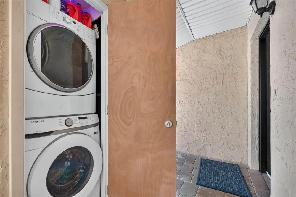 6301 58TH STREET #806 Pinellas Park, FL 33781
