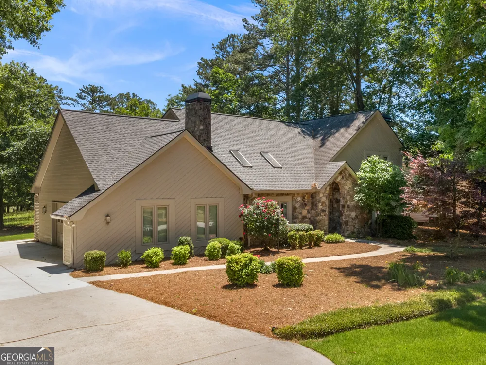 2332 Benji BLVD SE Conyers, GA 30013