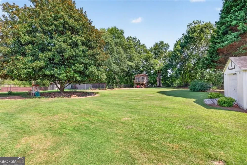 1561 Timber Heights DR Loganville, GA 30052