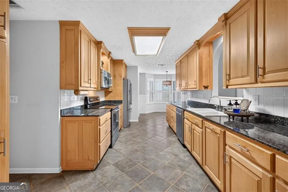 1561 Timber Heights DR Loganville, GA 30052