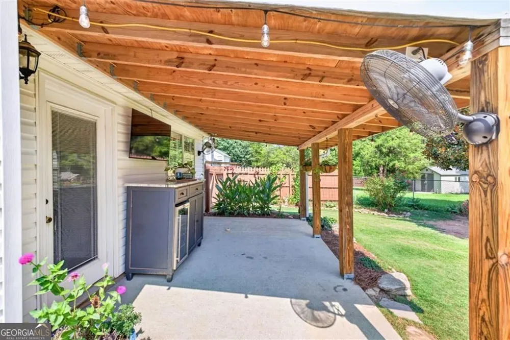 1561 Timber Heights DR Loganville, GA 30052