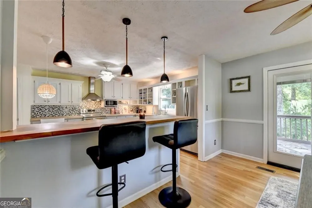 6224 Ivy Springs DR Flowery Branch, GA 30542