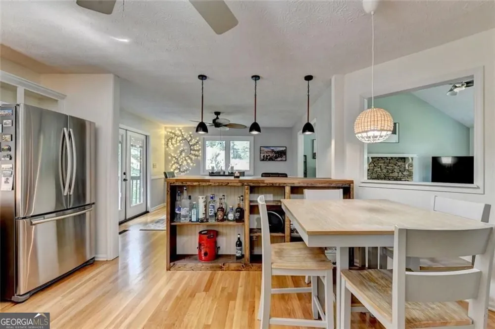 6224 Ivy Springs DR Flowery Branch, GA 30542