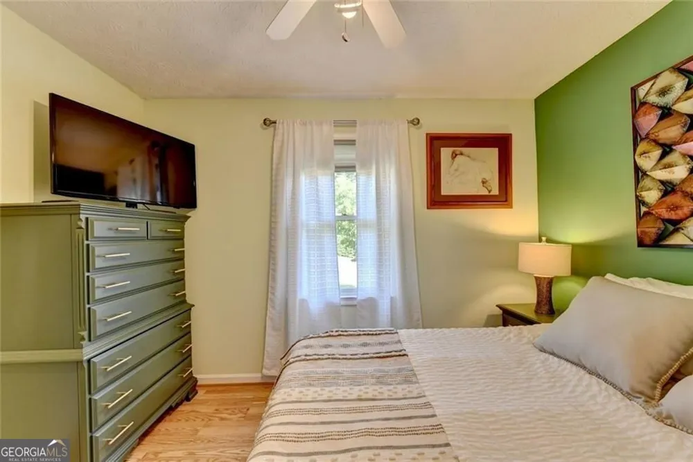 6224 Ivy Springs DR Flowery Branch, GA 30542