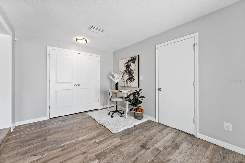 5208 ANSLEY CIRCLE Tampa, FL 33610