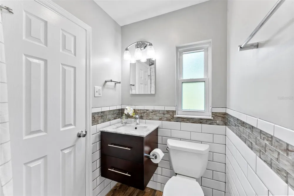 5208 ANSLEY CIRCLE Tampa, FL 33610