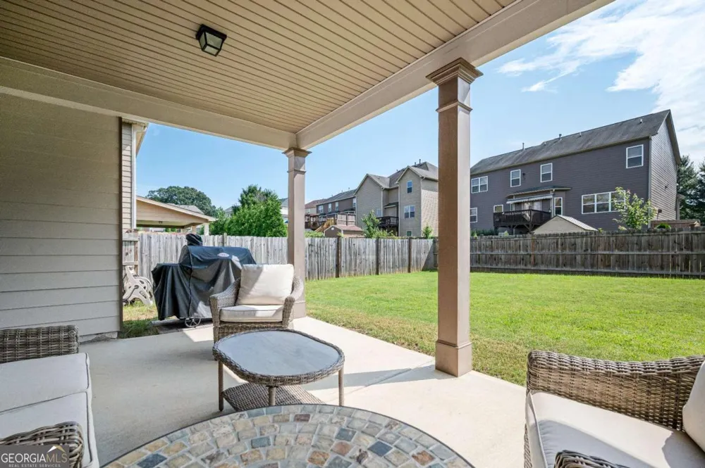 1511 Silver Mist CIR Powder Springs, GA 30127