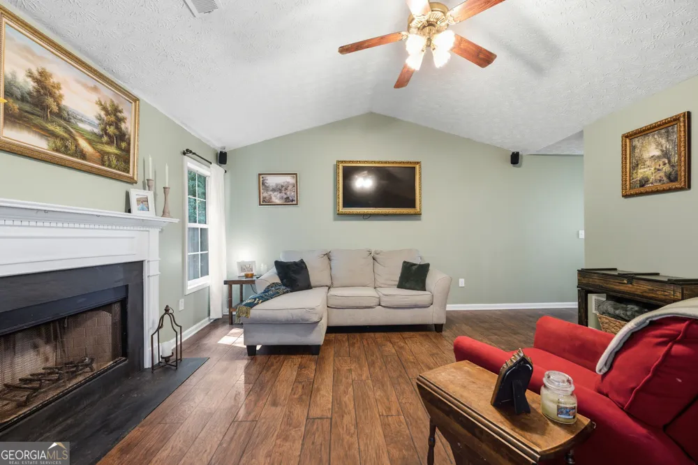 1059 Athena CT Acworth, GA 30101