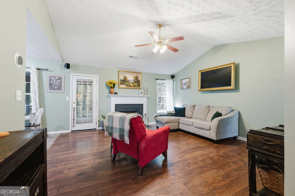 1059 Athena CT Acworth, GA 30101