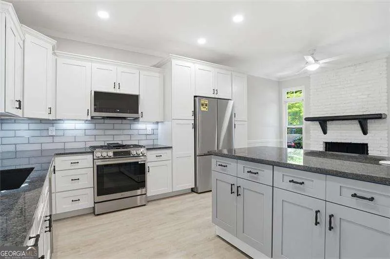 226 Riverview TRL Roswell, GA 30075
