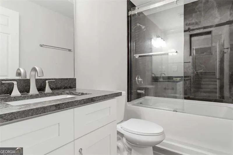 226 Riverview TRL Roswell, GA 30075