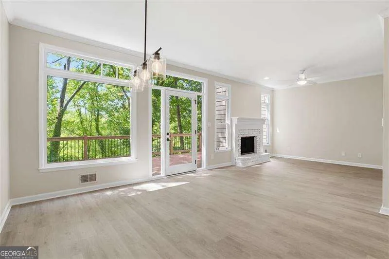 226 Riverview TRL Roswell, GA 30075
