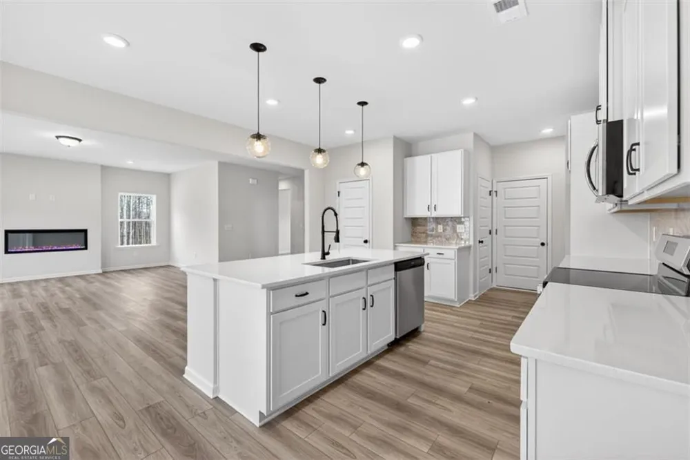 550 Grover ST Hoschton, GA 30548