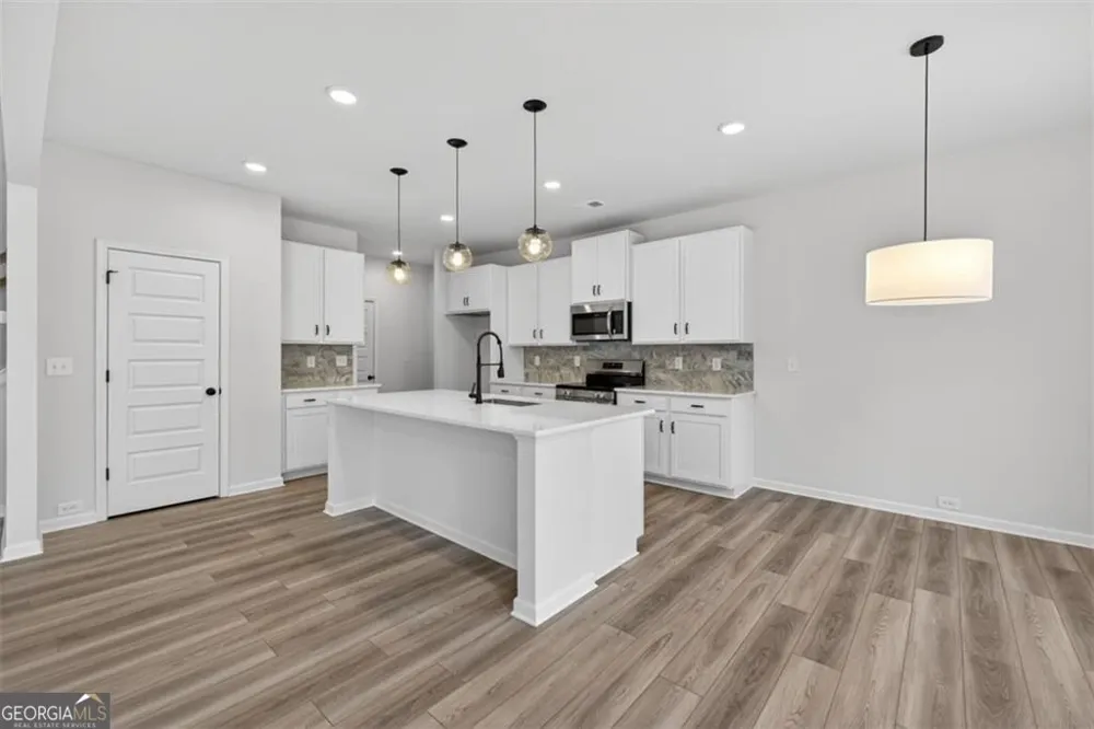 550 Grover ST Hoschton, GA 30548