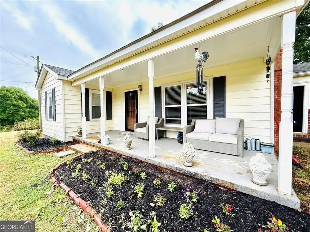 338 Liberty Hill RD Hartwell, GA 30643