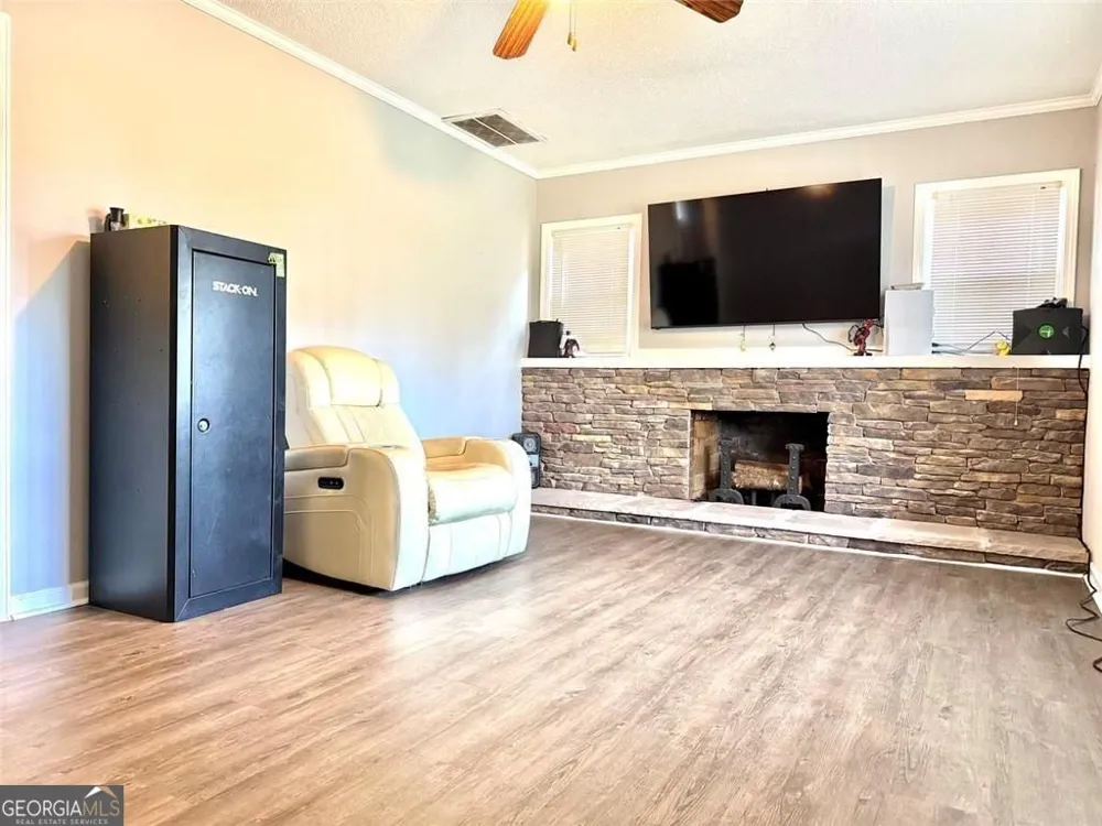 338 Liberty Hill RD Hartwell, GA 30643