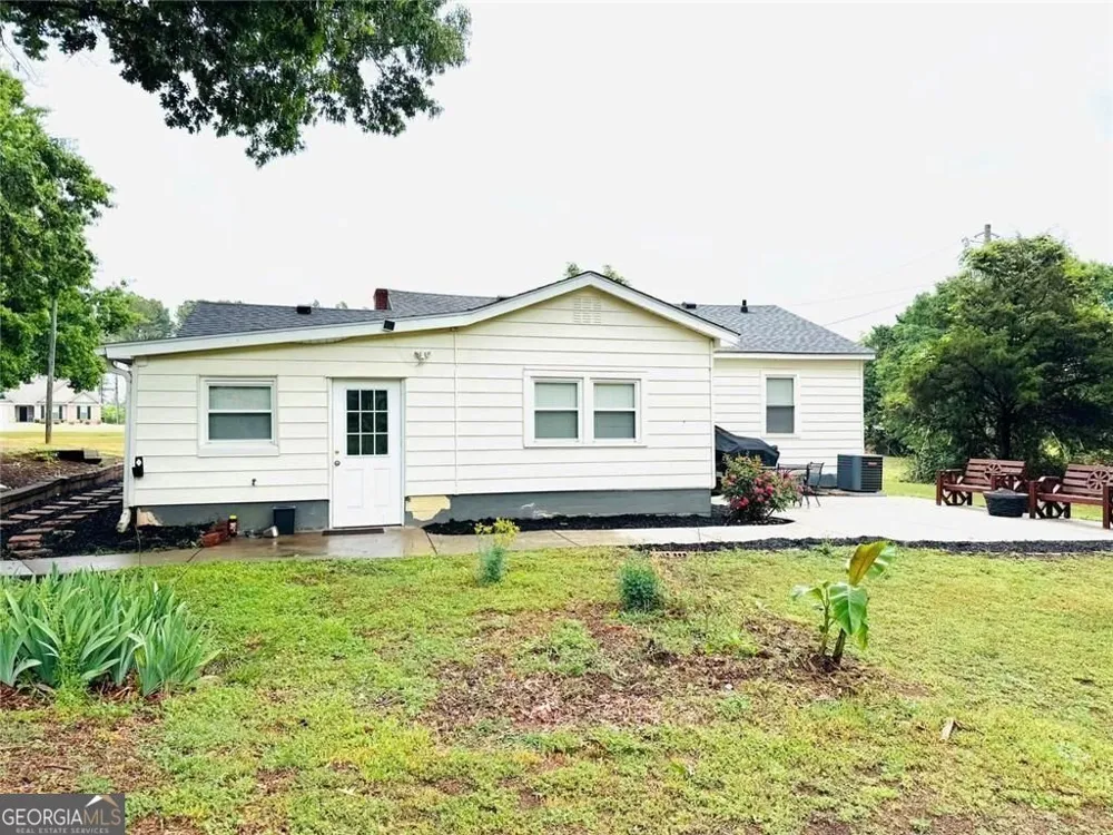 338 Liberty Hill RD Hartwell, GA 30643