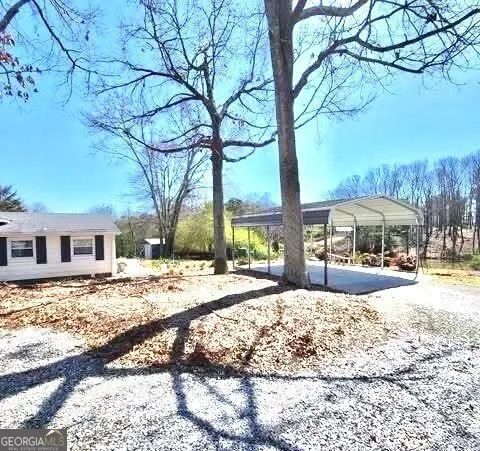 338 Liberty Hill RD Hartwell, GA 30643