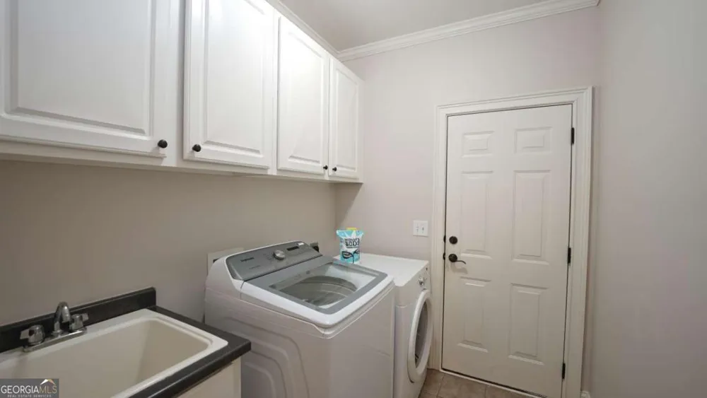 104 Rock Creek LN Canton, GA 30114