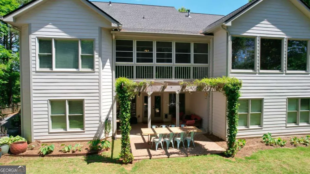 104 Rock Creek LN Canton, GA 30114