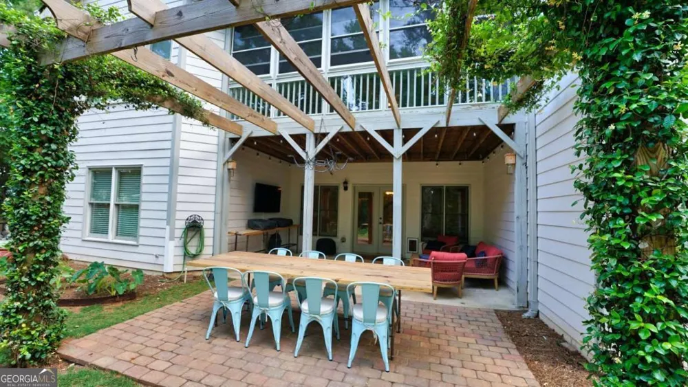 104 Rock Creek LN Canton, GA 30114