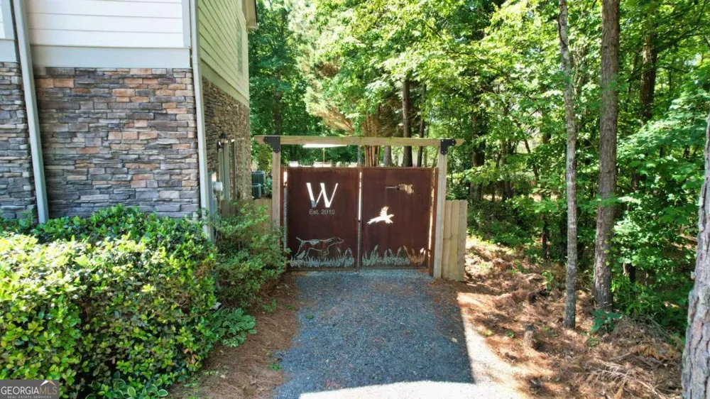 104 Rock Creek LN Canton, GA 30114