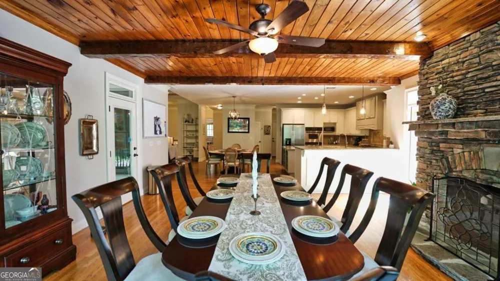 104 Rock Creek LN Canton, GA 30114