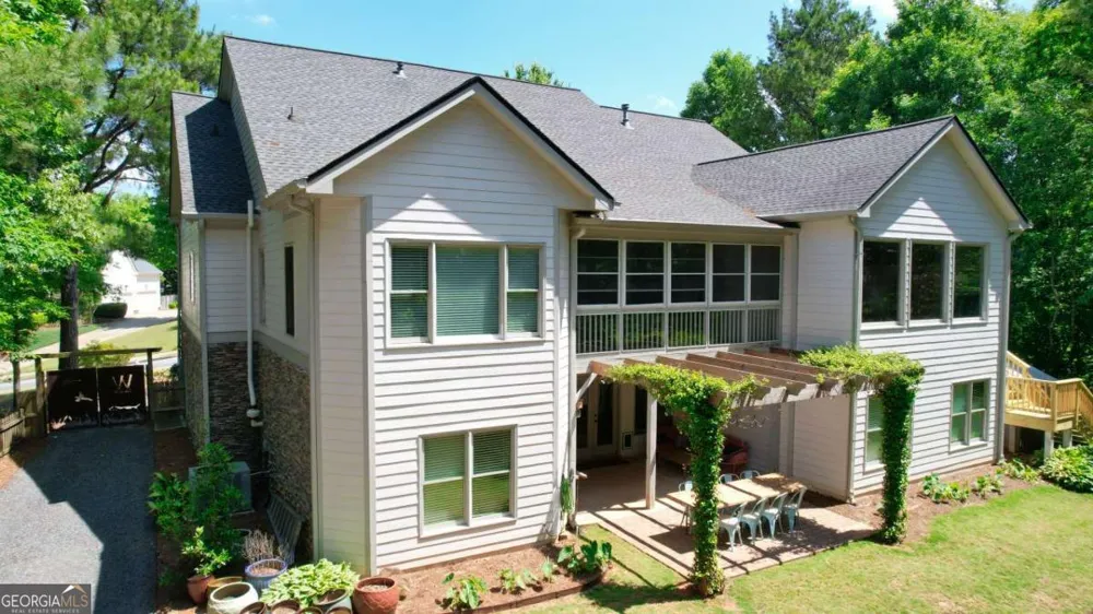 104 Rock Creek LN Canton, GA 30114