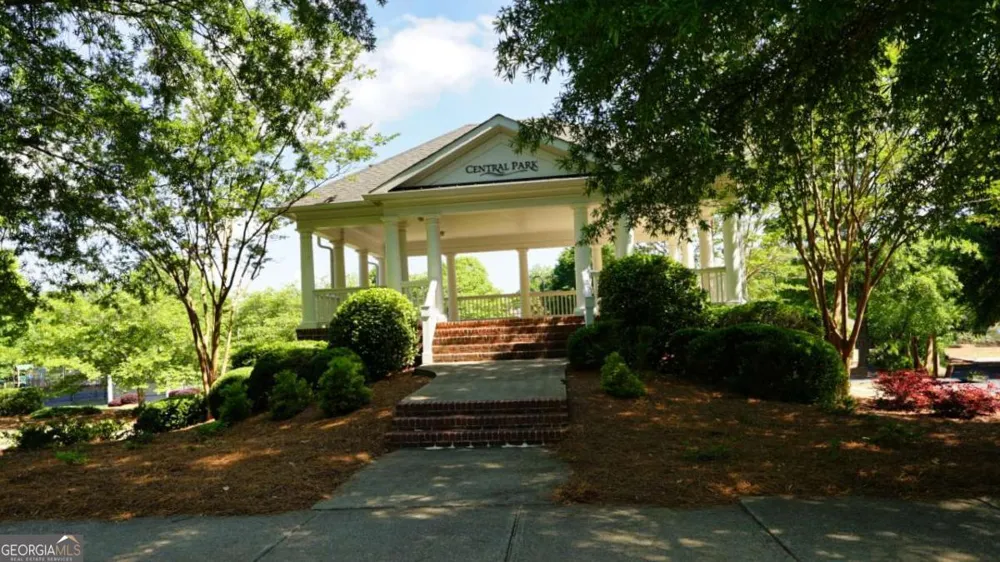 104 Rock Creek LN Canton, GA 30114