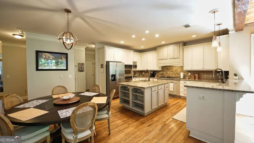 104 Rock Creek LN Canton, GA 30114