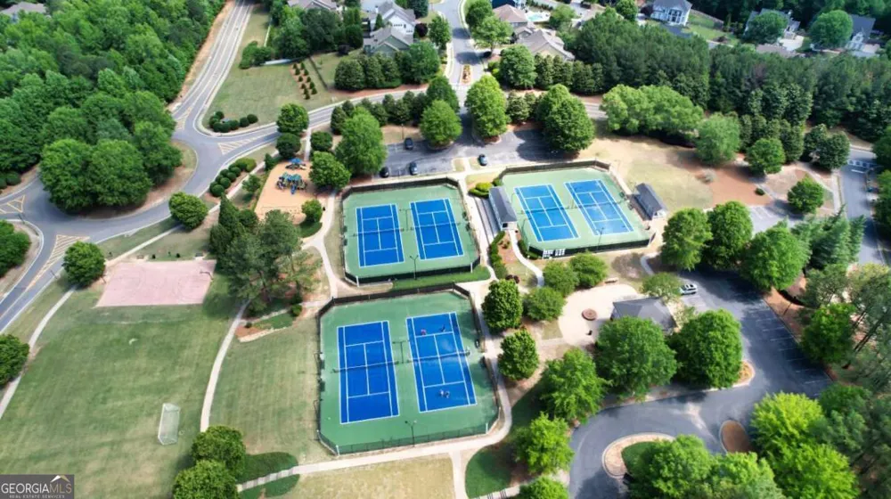 104 Rock Creek LN Canton, GA 30114