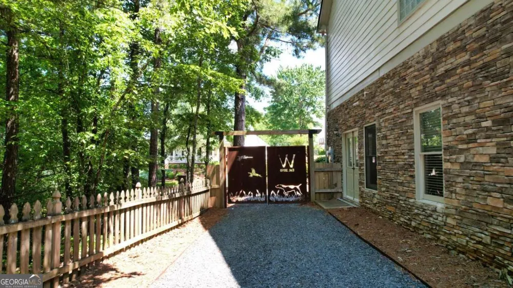 104 Rock Creek LN Canton, GA 30114
