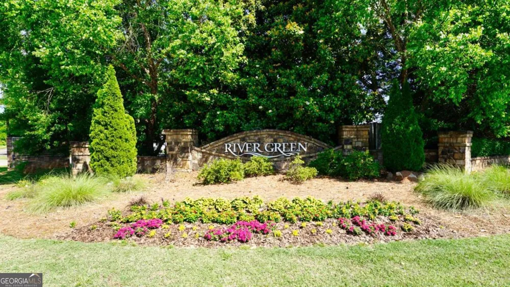 104 Rock Creek LN Canton, GA 30114