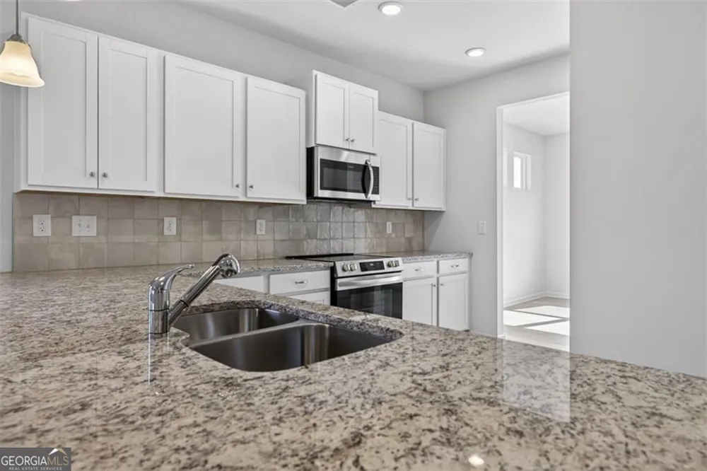 315 Bud ST Hoschton, GA 30548