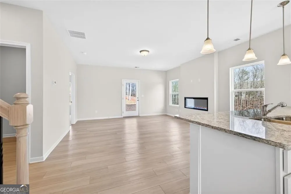 315 Bud ST Hoschton, GA 30548