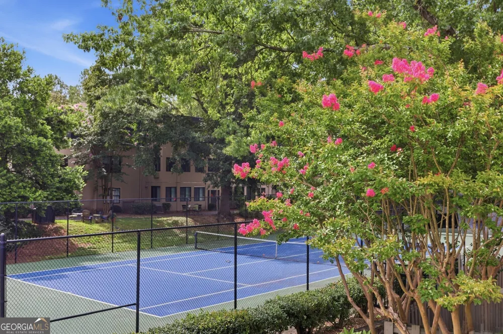53 Chaumont SQ NW Atlanta, GA 30327